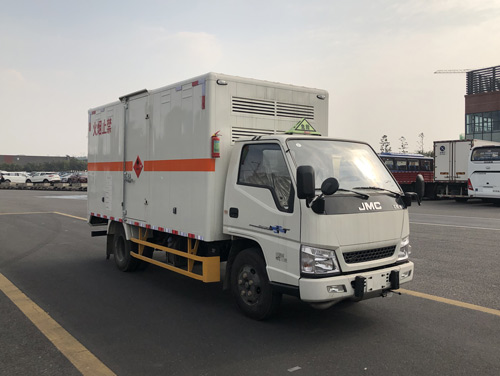 江铃江特牌JMT5040XRQXGA2易燃气体厢式运输车图片