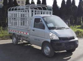 仓栅式运输车