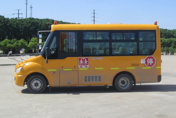 东风牌EQ6530STV幼儿专用校车公告图片