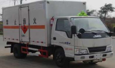 多士星牌JHW5040XRYJX易燃液体厢式运输车公告图片