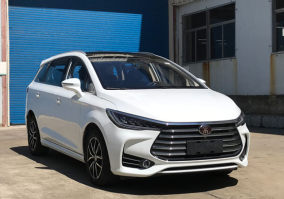 多用途乘用车