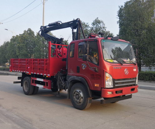 大運(yùn)牌CGC5140ZZDHDE44E抓斗式垃圾車公告圖片