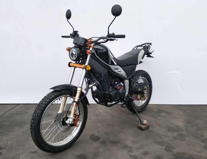 黄河牌HH250GY-5两轮摩托车图片