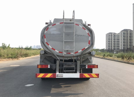 東風(fēng)牌DFH5260GPGDX普通液體運輸車公告圖片