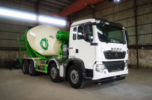 龙驰牌FLC5310GJB混凝土搅拌运输车