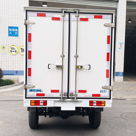 瑞馳牌CRC5030XXYDC1-BEV純電動(dòng)廂式運(yùn)輸車公告圖片