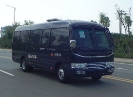 运兵车