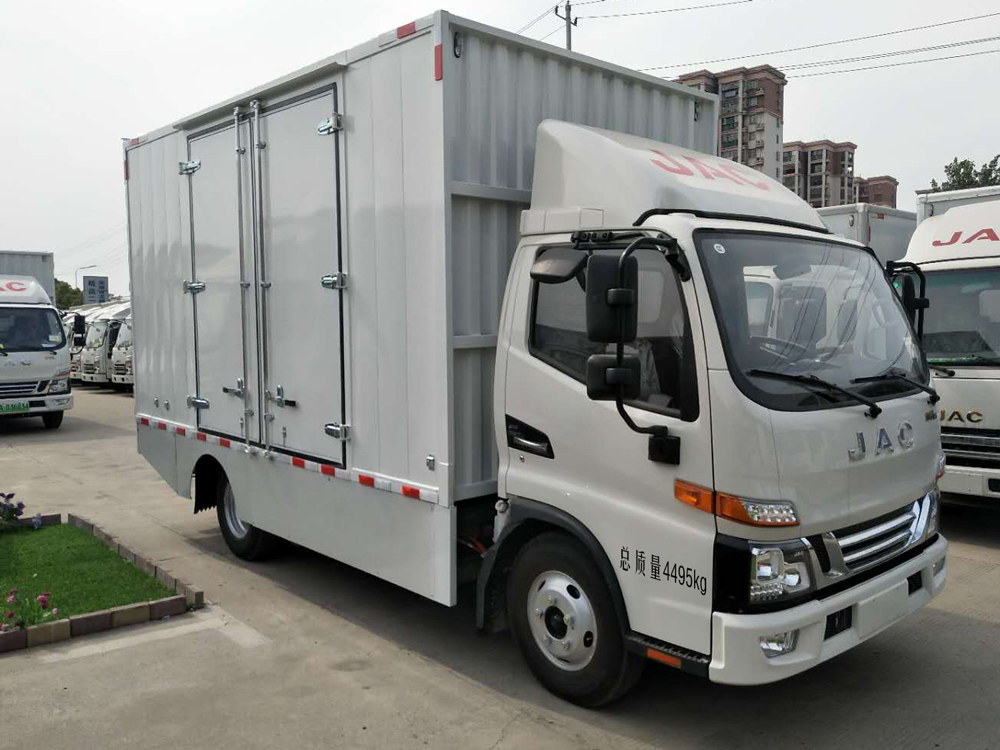 江淮牌HFC5045XXYEV1-1纯电动厢式运输车公告图片