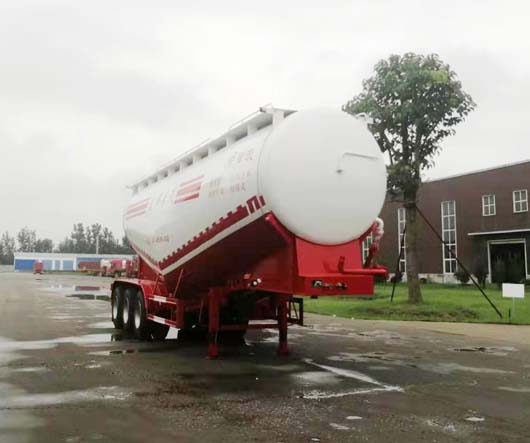 智沃牌10.7米32.8吨3轴中密度粉粒物料运输半挂车(LHW9406GFL)
