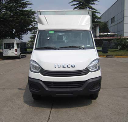 依維柯牌NJ5046XXYLQE廂式運(yùn)輸車公告圖片