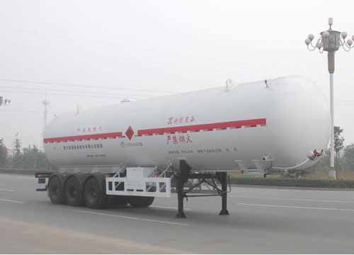 宝环牌13米2.3吨3轴易燃气体罐式运输半挂车(HDS9400GRQ)