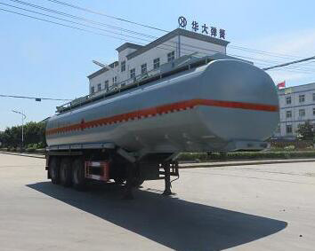 特运牌10.6米31吨3轴易燃液体罐式运输半挂车(DTA9403GRYA)