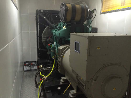 暢豐牌CFQ5211XDY電源車公告圖片