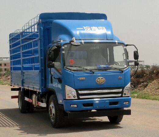 解放牌CA5140CCYP40K2L4E5A85倉柵式運(yùn)輸車公告圖片