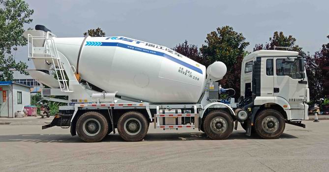 瑞江牌WL5311GJBSX30混凝土攪拌運(yùn)輸車公告圖片