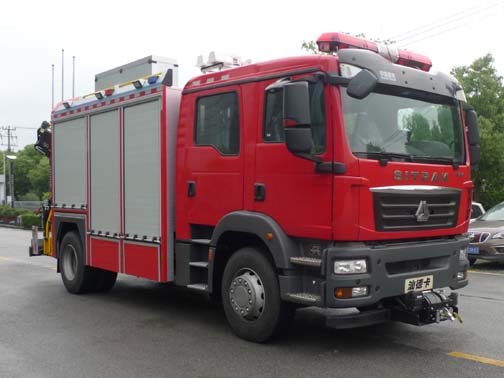 ZXT5130TXFJY80/ZS型抢险救援消防车图片