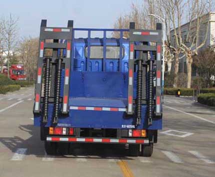 福田牌BJ5044TPB8JDA-02平板運(yùn)輸車公告圖片