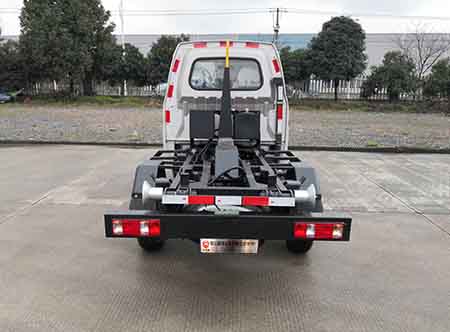 中汽牌ZQZ5031ZXXSA6車(chē)廂可卸式垃圾車(chē)公告圖片