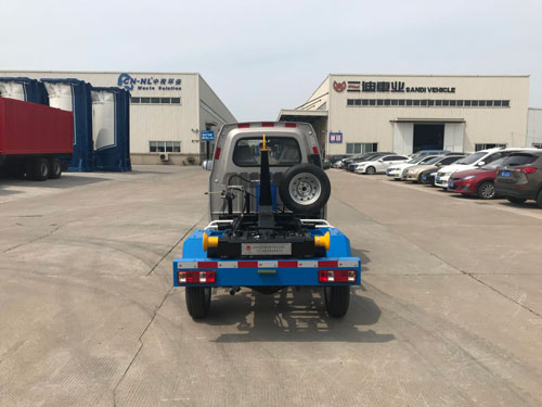 三迪牌SAD5031ZXXE6車廂可卸式垃圾車公告圖片