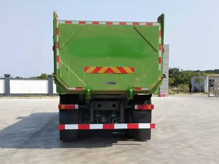 集瑞联合牌QCC5252ZLJD654-2自卸式垃圾车公告图片