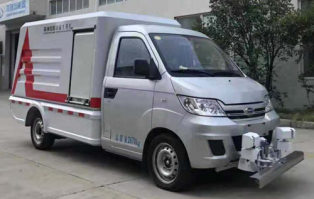 纯电动路面养护车
