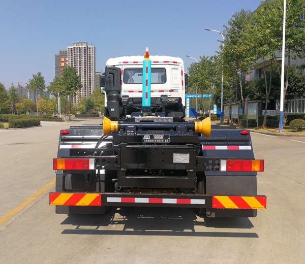 合加牌HJK5250ZXX6DF車廂可卸式垃圾車公告圖片