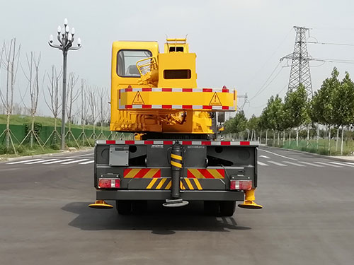 凯马牌KMC5160JQZ10FKP6汽车起重机公告图片