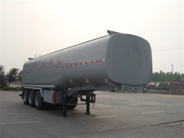 华宇达牌11米32吨3轴食用油运输半挂车(LHY9402GSY)