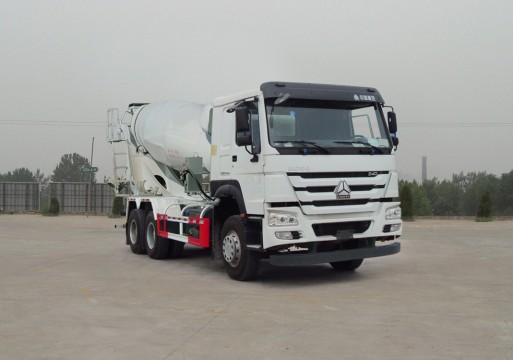 豪沃牌ZZ5257GJBN4347E1混凝土搅拌运输车图片