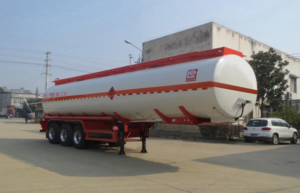 醒狮牌10.6米31.2吨3轴易燃液体罐式运输半挂车(SLS9401GRY)