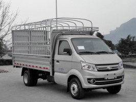 仓栅式运输车