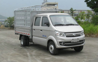 仓栅式运输车