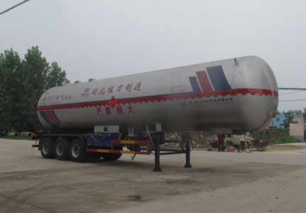 程力威牌13米25吨3轴液化气体运输半挂车(CLW9401GYQB)