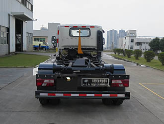福龙马牌FLM5070ZXXJL5车厢可卸式垃圾车公告图片