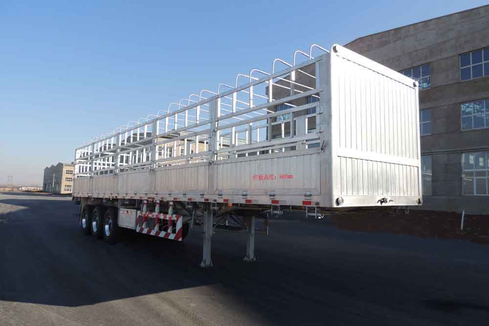 忠旺牌13米35吨3轴铝合金仓栅式运输半挂车(MBS9402CCYLH)