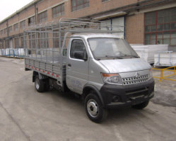 仓栅式运输车