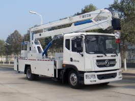 高空作业车