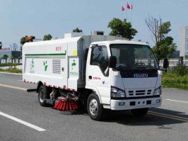 吸尘车