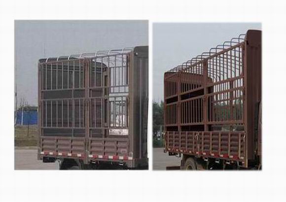 豪沃牌ZZ5047CCYF331BE143倉(cāng)柵式運(yùn)輸車公告圖片