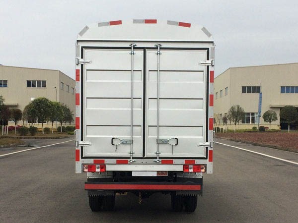 南駿牌NJA5040CCYSSC34V倉(cāng)柵式運(yùn)輸車公告圖片