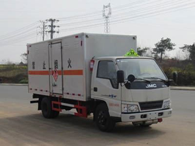 江特牌JDF5040XRGJ5易燃固體廂式運(yùn)輸車(chē)公告圖片