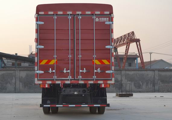 豪沃牌ZZ5167CCYG451DE1A倉柵式運輸車公告圖片