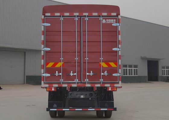 豪沃牌ZZ5167CCYG521DE1倉柵式運(yùn)輸車公告圖片