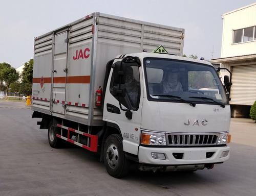 江淮牌HFC5040XRGXV3Z易燃固體廂式運(yùn)輸車(chē)公告圖片