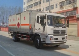东风天锦 CLW5183XRYD5易燃液体厢式运输车