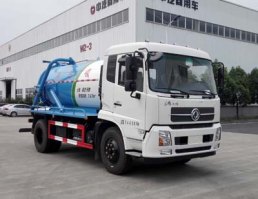 吸污车