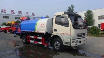多功能抑尘车