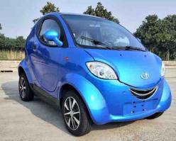 康迪牌SMA7000BEV20型纯电动轿车