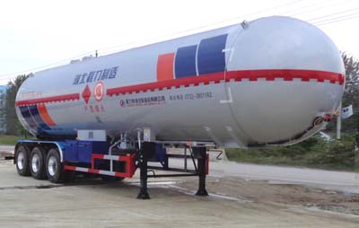 程力威牌13.6米25吨3轴液化气体运输半挂车(CLW9407GYQC)