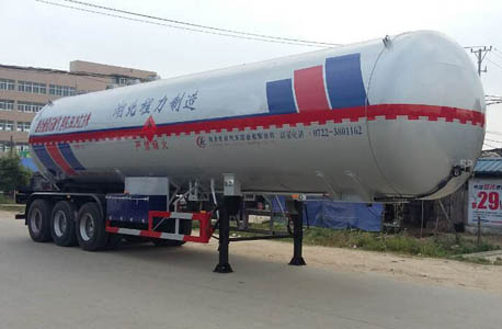 程力威牌13米29吨3轴液化气体运输半挂车(CLW9409GYQC)